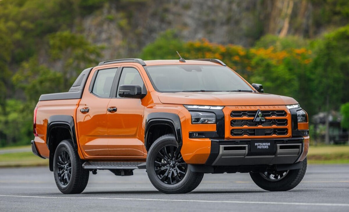 Новий Mitsubishi L200 дебютує і як конкурент Ford Ranger