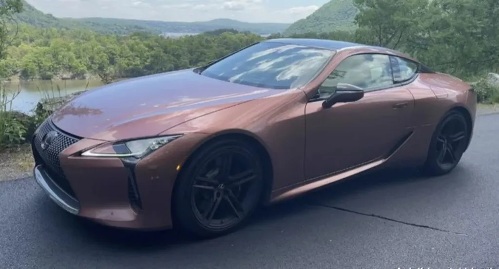 Lexus LC 500 йде у відставку: кінець епохи V8 (відео)