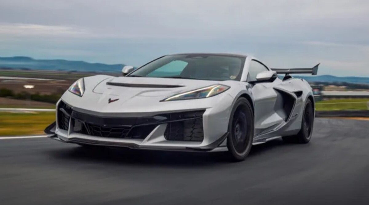 Corvette ZR1X: найпотужніший серійний спорткар США (фото)