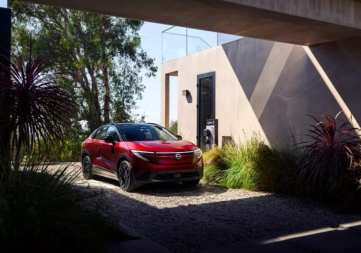 Бюджетний Nissan Leaf відкладають (фото)