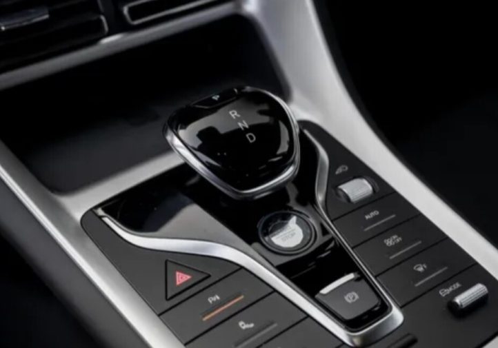 Плагін-гібрид без переплати: тест BYD Sealion 5 (огляд)