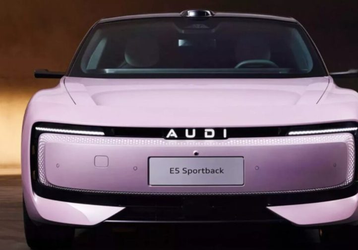 Безкільцева електрична AUDI в Китаї провалюється (фото)