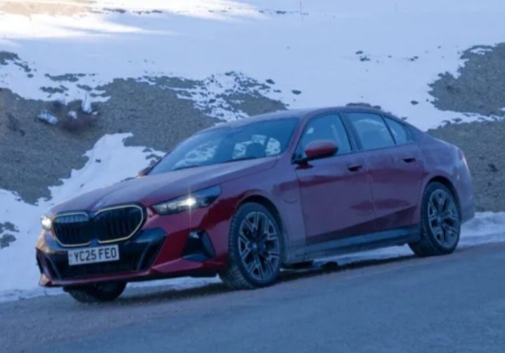 BMW 550e xDrive M Sport Pro: тест на довгу дистанцію (фото)