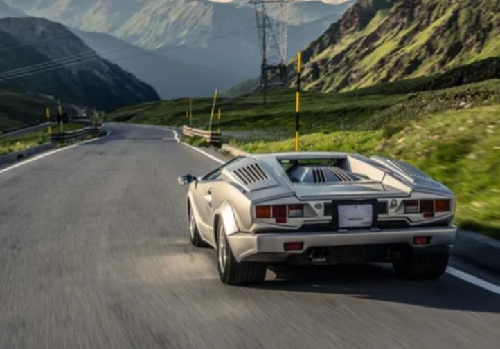 Жорсткий тест: останній Lamborghini Countach (фото)