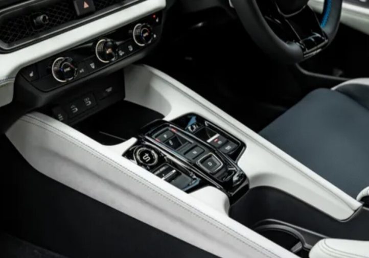 Honda повернула Prelude — і це не спорткар, а щось цікавіше