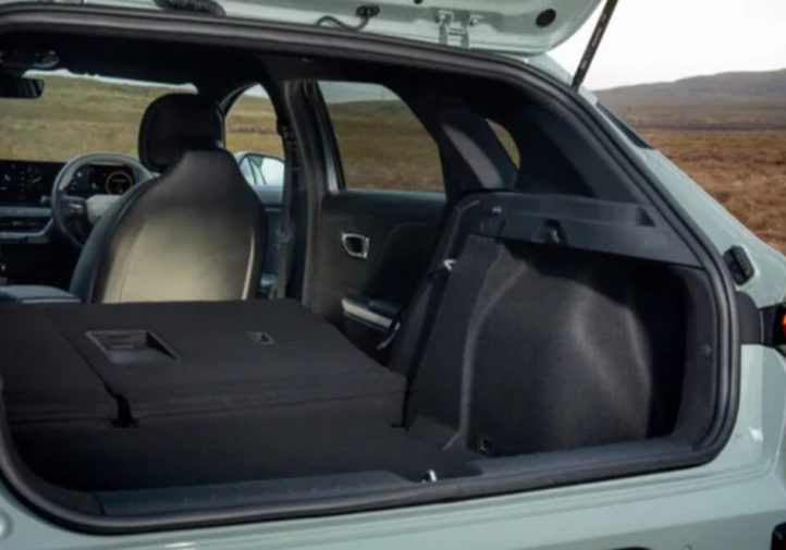 Kia K4 виходить на ринок: плюси і мінуси (огляд)