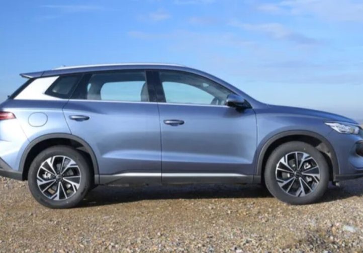 Плагін-гібрид без переплати: тест BYD Sealion 5 (огляд)