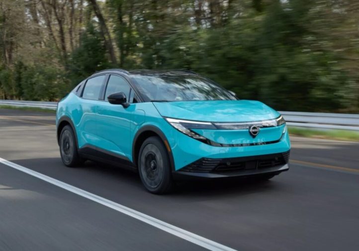 Бюджетний Nissan Leaf відкладають (фото)