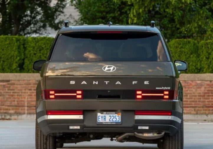 Hyundai Santa Fe Hybrid 2025: EV-фішки (фото)