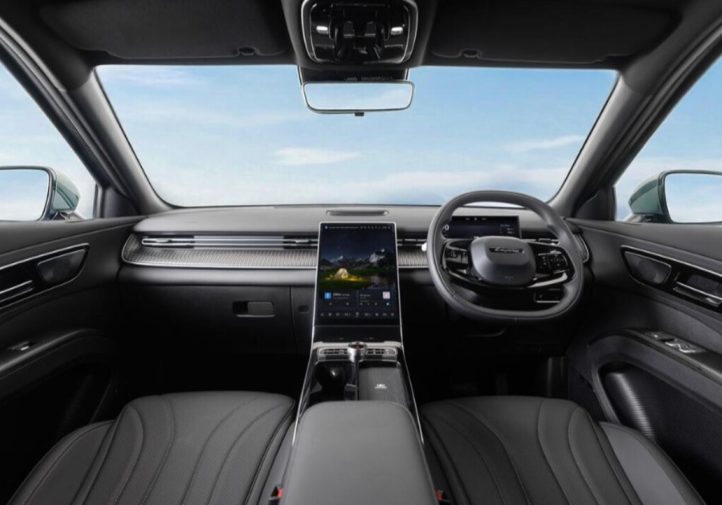 Lepas L8: перший SUV бренду виходить у Великій Британії