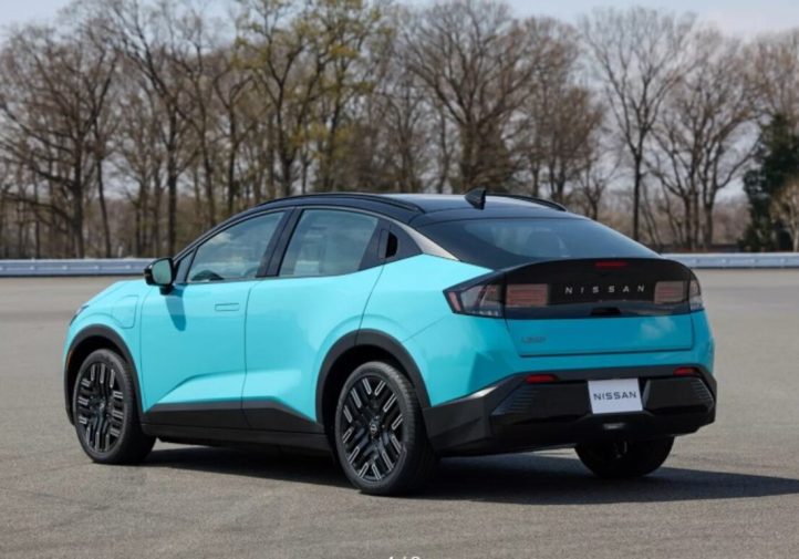 Бюджетний Nissan Leaf відкладають (фото)