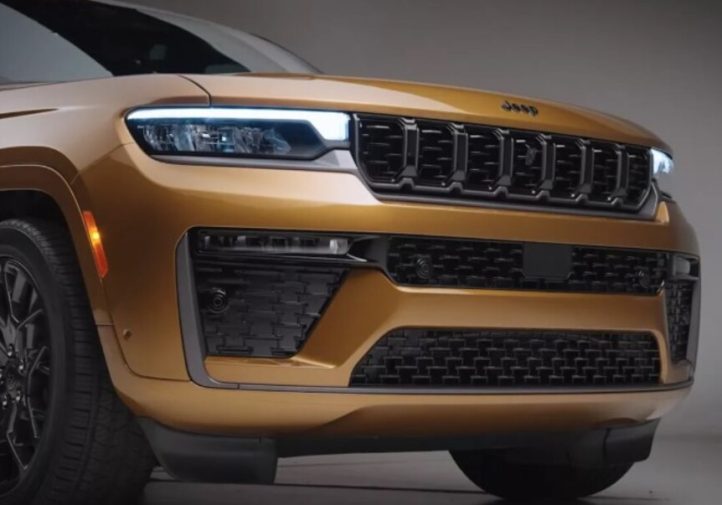 Повернення Hemi V8 та новий Trackhawk у планах Jeep