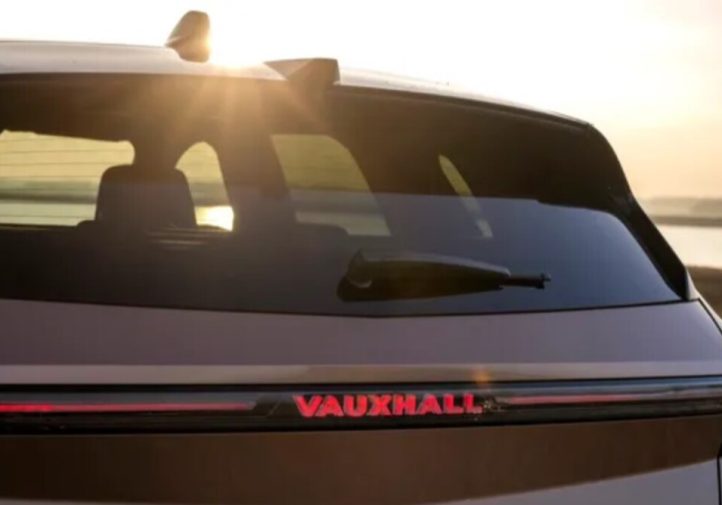 Vauxhall Grandland Electric : ставка на практичність (огляд)