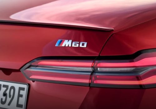 BMW i5 проти нових «електричок» з Китаю