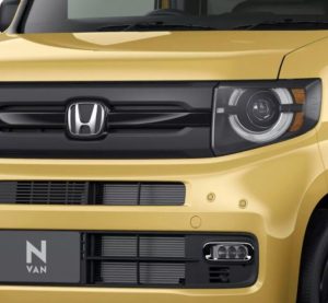 Оновлений Honda N-Van: турбо, цифрова панель і нові кольори