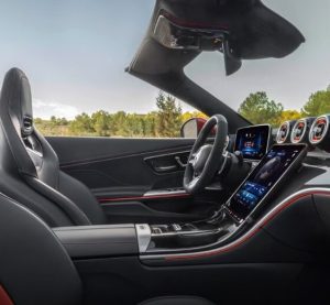 Патент Mercedes: боротьба з нудотою через повітря і світло