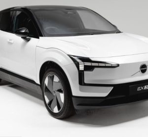 Volvo EX30 Cargo: потужний вантажний електромобіль