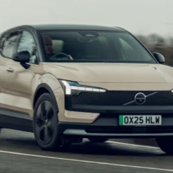 Огляд Volvo EX30:  електрокар із преміальним відчуттям