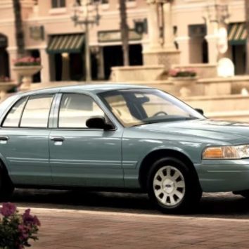 Crown Victoria хочуть повернути, але є нюанс