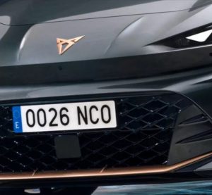 Cupra Born оновили: новий дизайн і фізичні кнопки на кермі