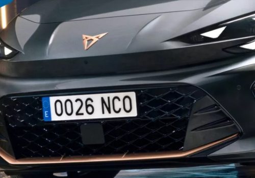 Cupra Born оновили: новий дизайн і фізичні кнопки на кермі