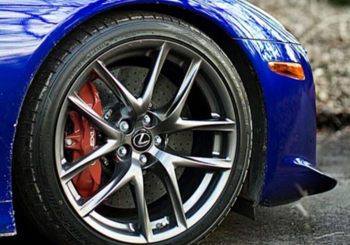 Lexus LFA: суперкар, який підкорив Clarkson (фото)