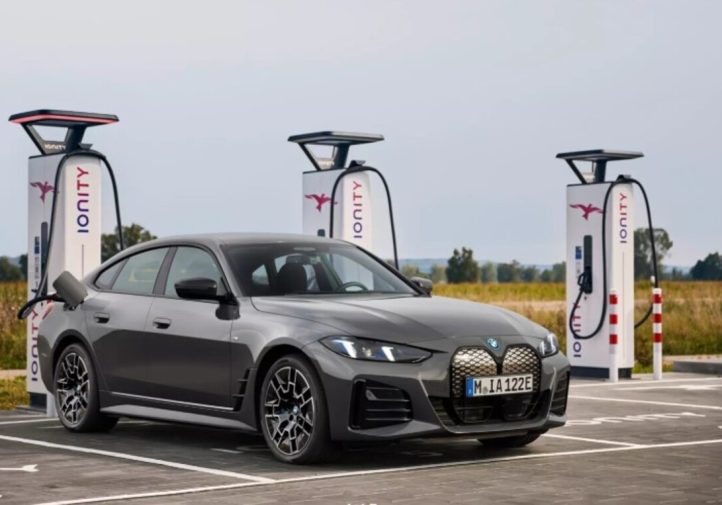 BMW відмовляється від i4 на користь нового i3