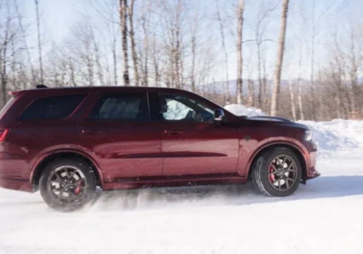 Durango Hellcat: 710 сил і повний привід без компромісів