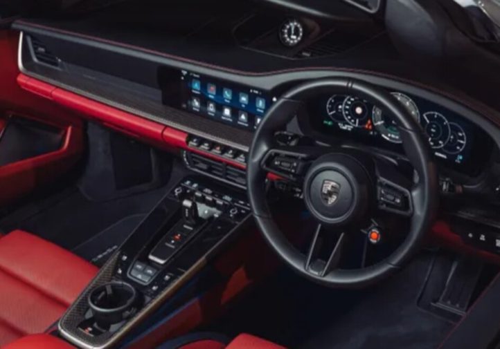 Гібридний Porsche 911 Turbo S: новий рівень швидкості