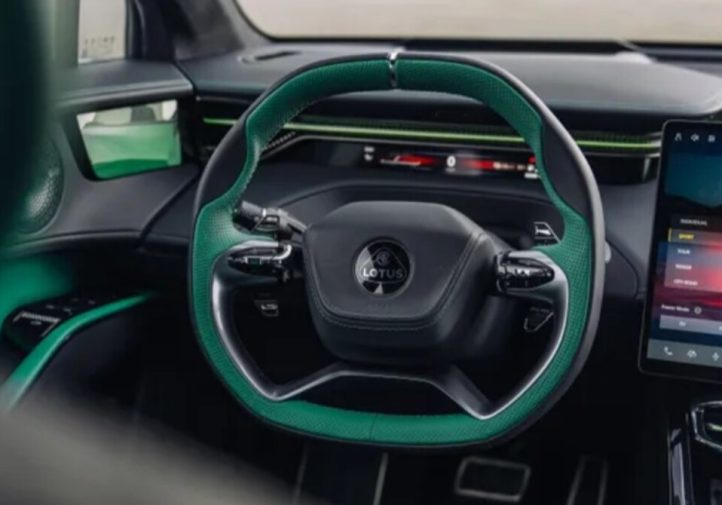 Lotus Eletre X: електричний SUV отримав гібридну версію