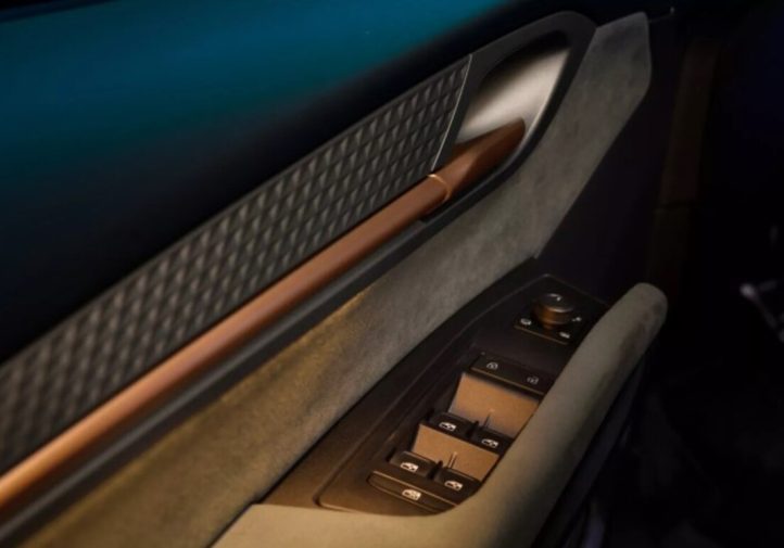 Cupra Born оновили: новий дизайн і фізичні кнопки на кермі