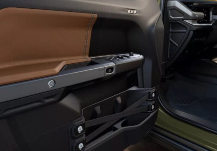 Нові електро-SUV: Rivian R2 і Jeep Recon (фото)