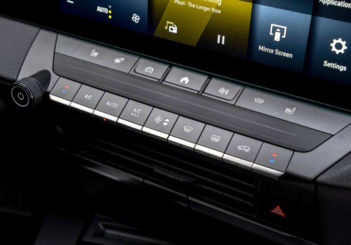 Vauxhall Astra 2026: справжній конкурент Golf (фото)