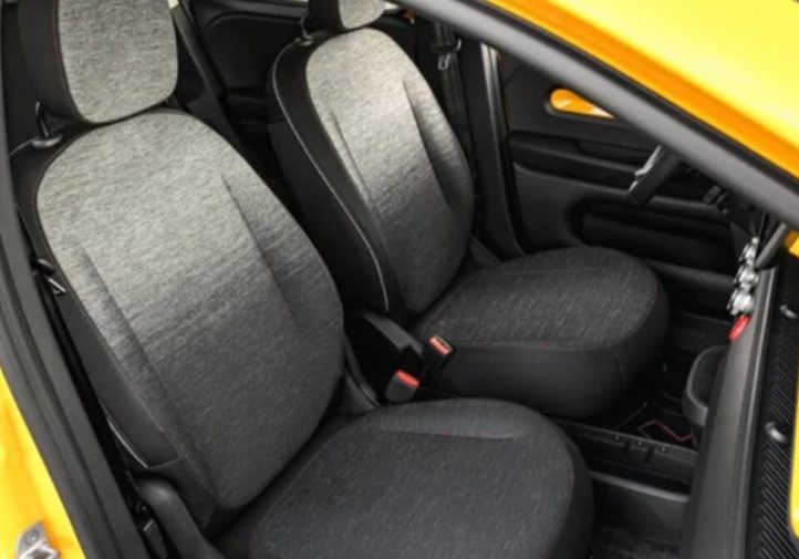 Renault Twingo E-Tech проти конкурентів: що пропонує новинка