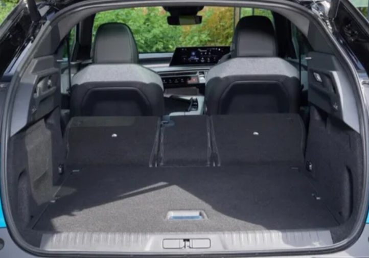 Новий Peugeot 3008: гібриди, дизайн і комфорт (фото)