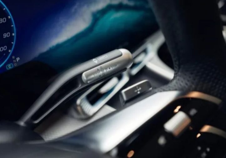 Електричний Mercedes GLC отримав 483 к.с. і Hyperscreen