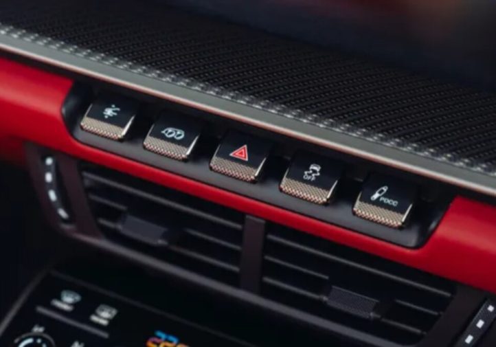 Гібридний Porsche 911 Turbo S: новий рівень швидкості