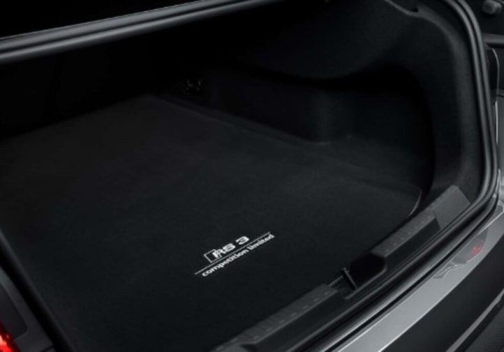 Audi представила найекстремальнішу RS3 (фото)