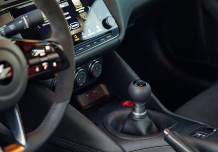 Nissan Z NISMO 2027: ручна коробка і апгрейд гальм (фото)