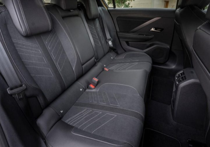 Vauxhall Astra 2026: справжній конкурент Golf (фото)