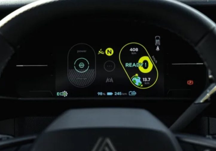 Renault Twingo E-Tech проти конкурентів: що пропонує новинка
