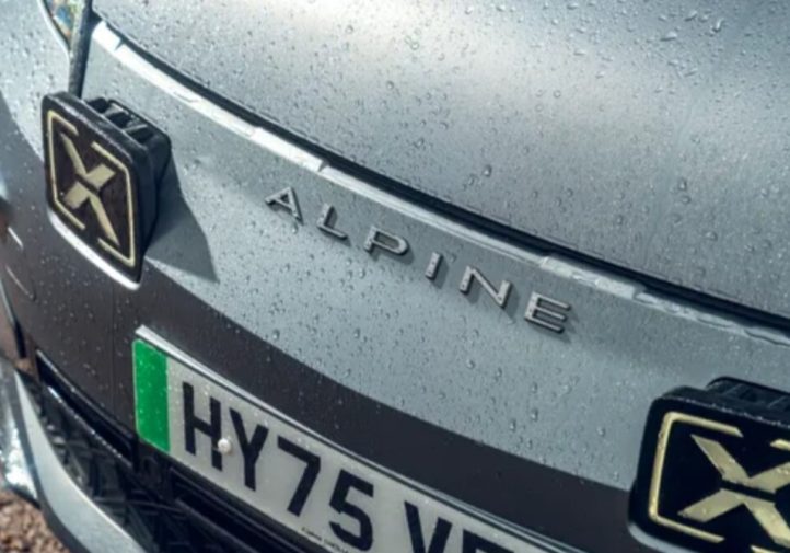 Alpine A290: новий електричний хот-хетч на базі Renault 5