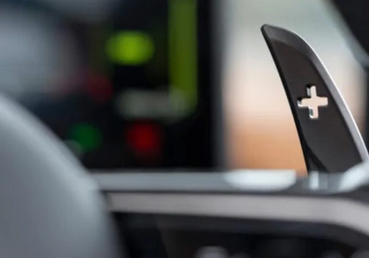 Valhalla — перший «справжній» середньомоторний Aston Martin