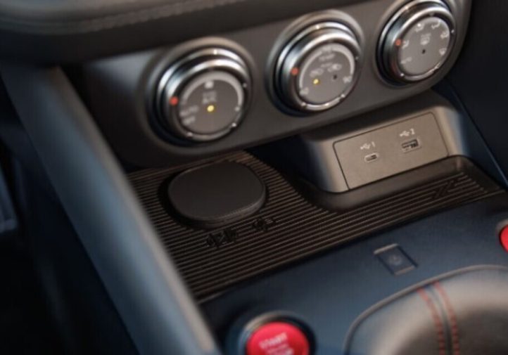 Nissan Z NISMO 2027: ручна коробка і апгрейд гальм (фото)