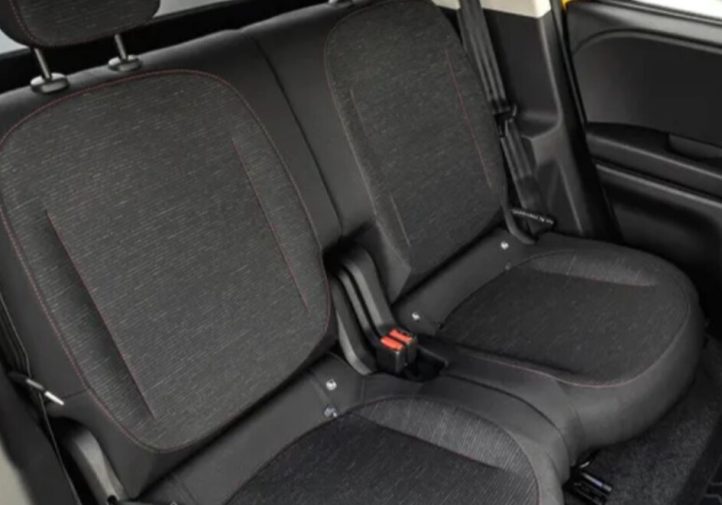 Renault Twingo E-Tech проти конкурентів: що пропонує новинка