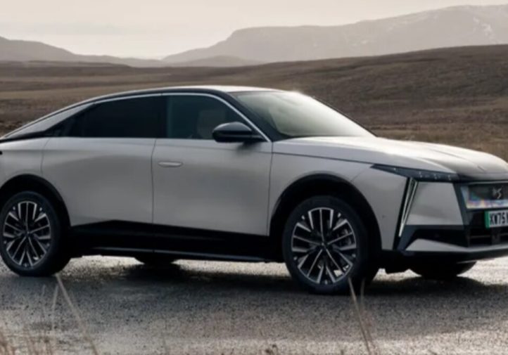 DS No 8: французький електрокар між седаном і кросовером