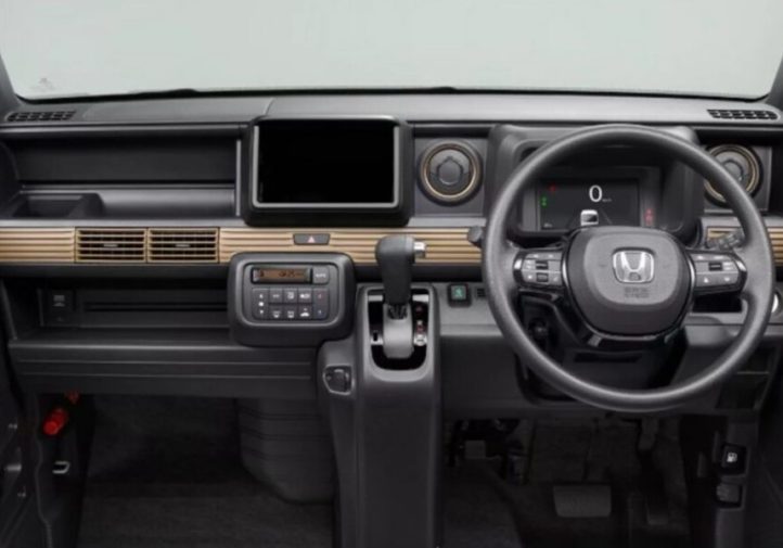 Оновлений Honda N-Van: турбо, цифрова панель і нові кольори