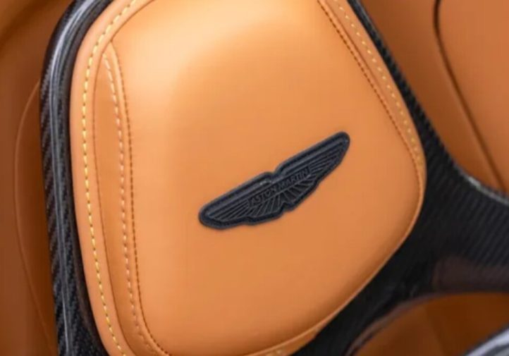 Valhalla — перший «справжній» середньомоторний Aston Martin