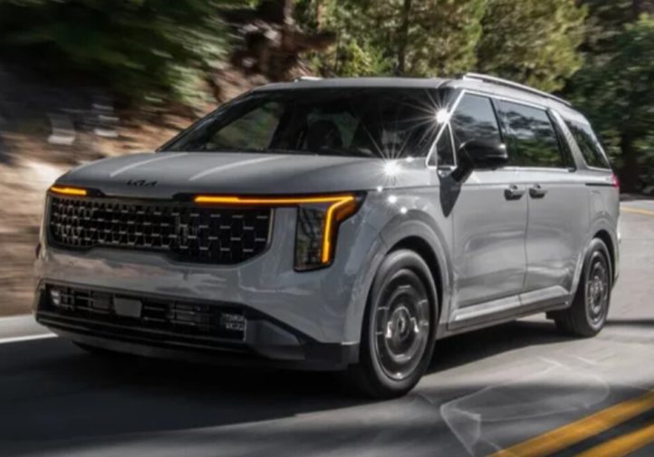 Kia Carnival:  мінівен з V6 і сучасними технологіями (фото)