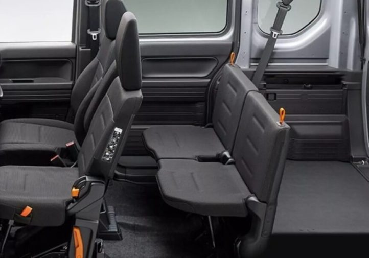 Оновлений Honda N-Van: турбо, цифрова панель і нові кольори